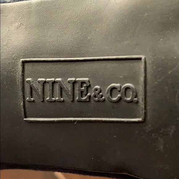 Heels - Picture 3 of 3